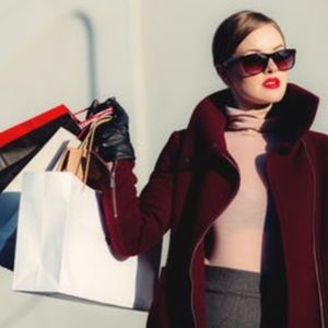 Meet your Posher, Alexia